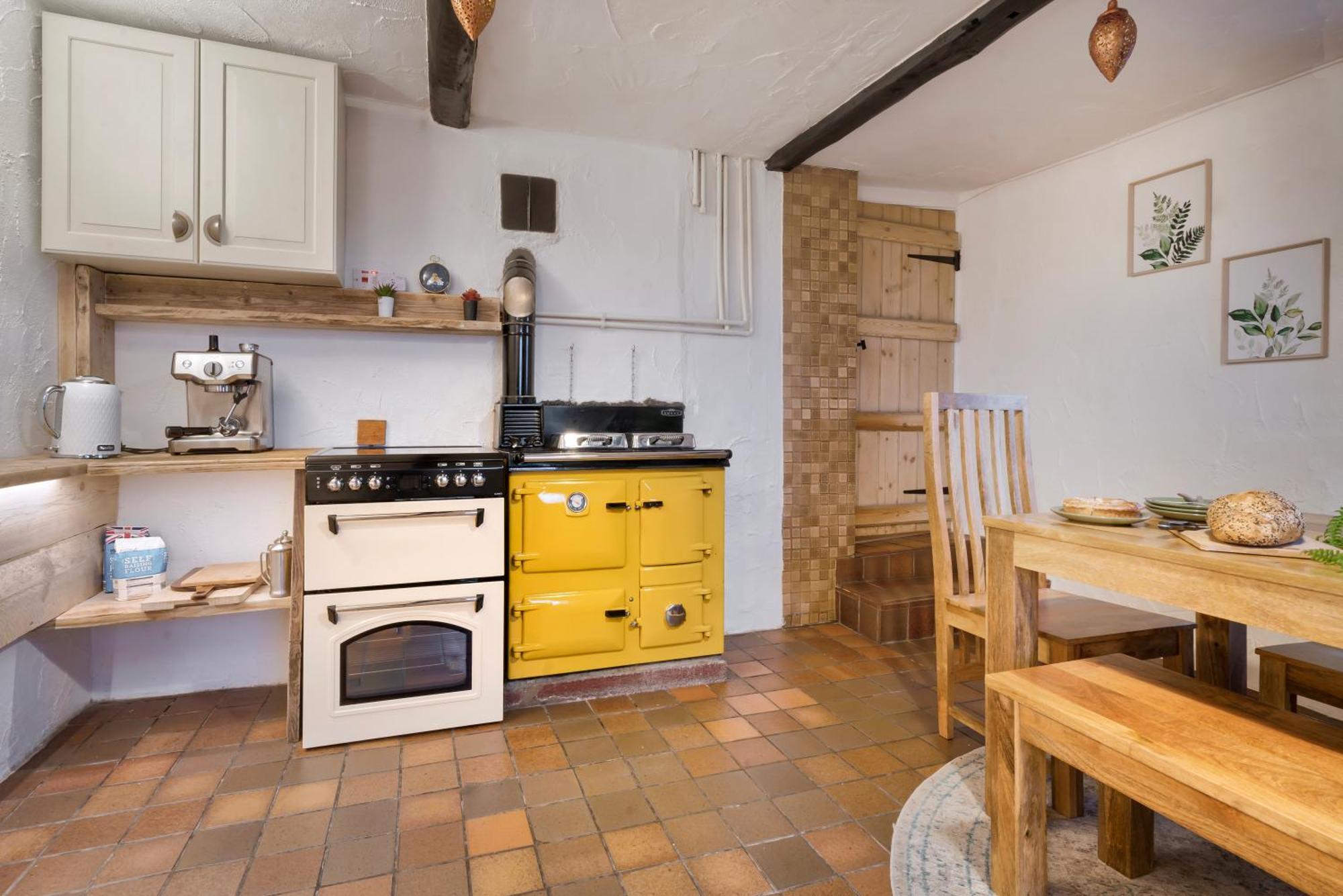 The Gilpin Farmhouse, Lake District Getaway Levens Экстерьер фото
